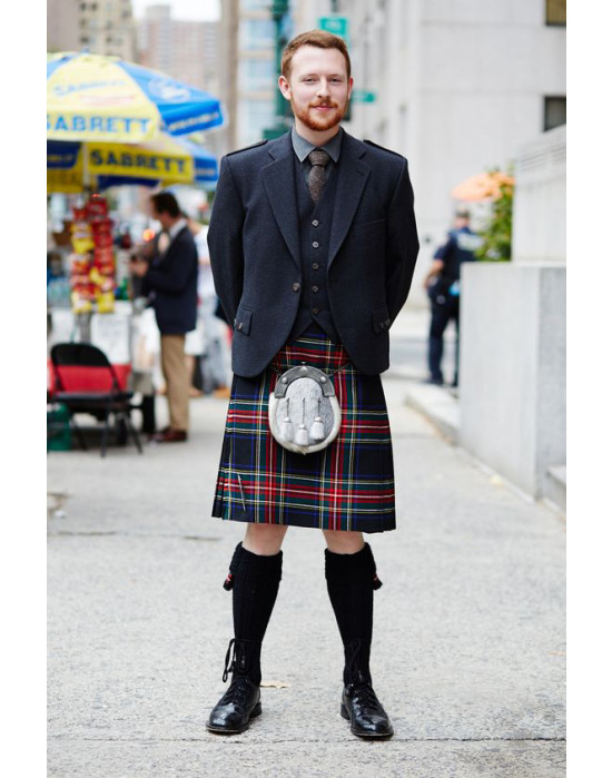 Traditional Black Stewart Tartan Argyll Kilt Outfit