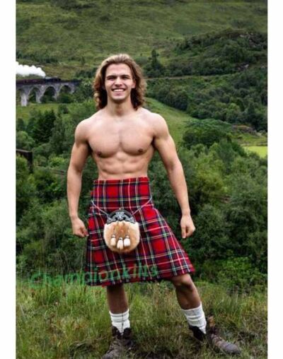 Royal Stewart Tartan Kilt With Fox Sporran